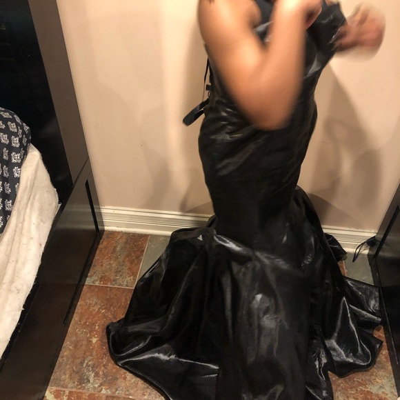 Last year Prom Dress - Picture 5 of 5